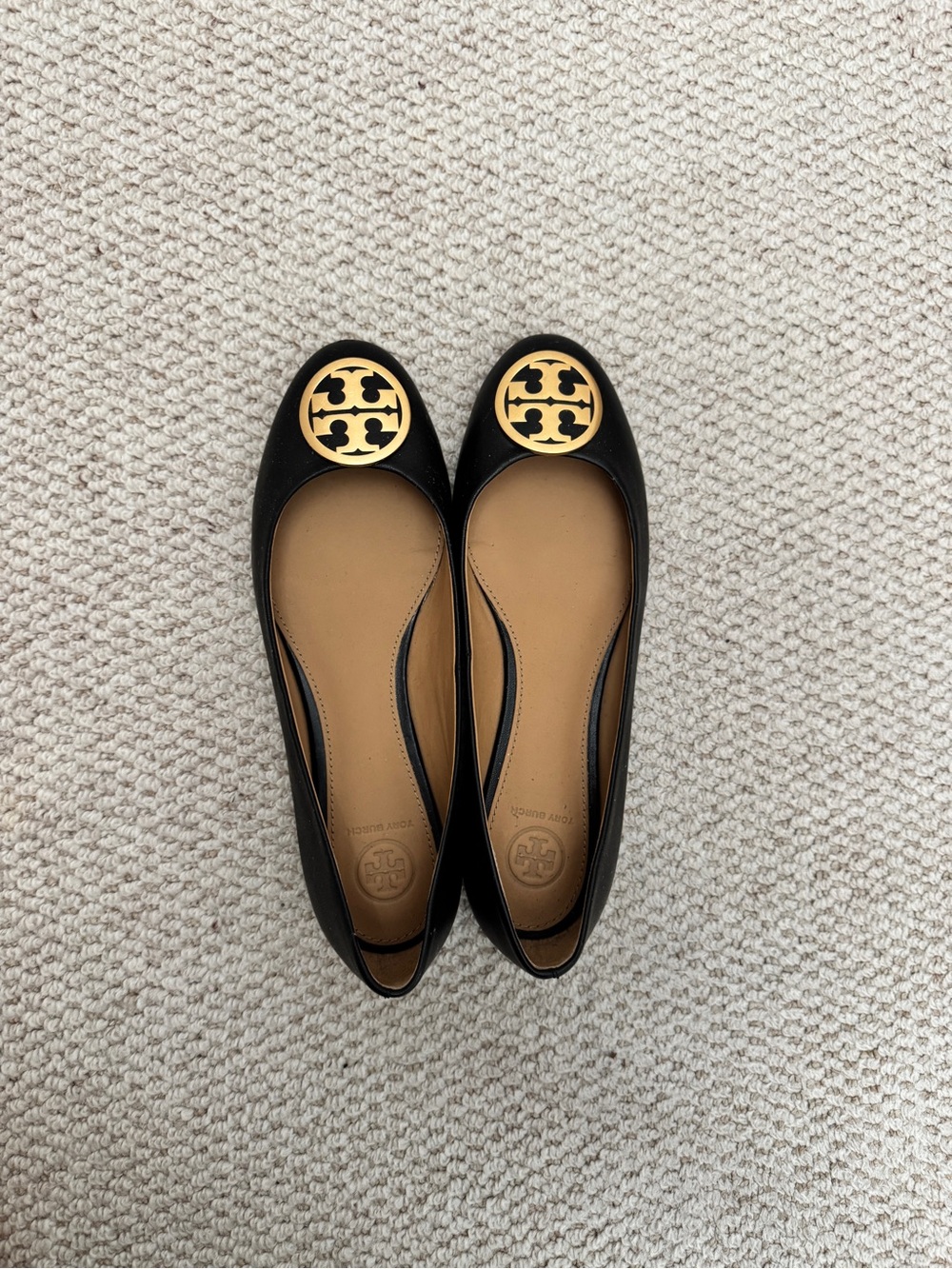 [NWOT] Tory Burch Black Leather Ballet Flats with Gold Logo Medallion